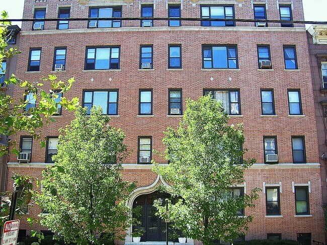 Elegant 1920s Co-Op - 920 Hudson St