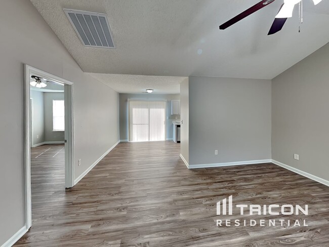 Foto del edificio - 2904 Westwinds Ct