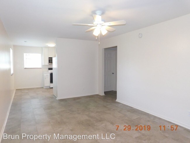 Building Photo - 3900 Seeber Dr