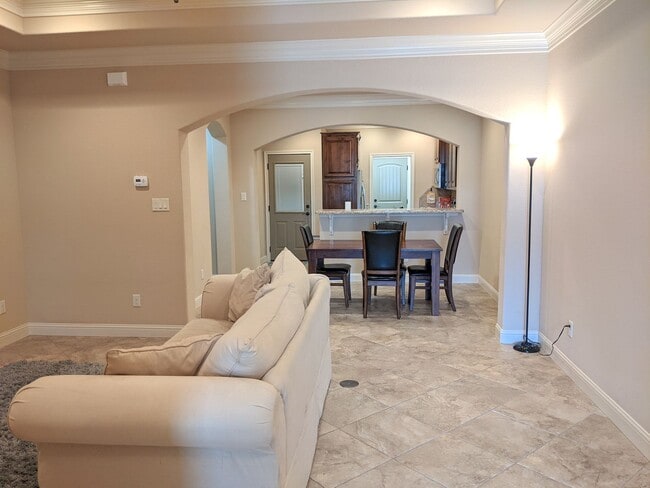 Foto del edificio - 3 Bed 3 Bath Townhome in Summit Crossing for Fall 2026 Move In!