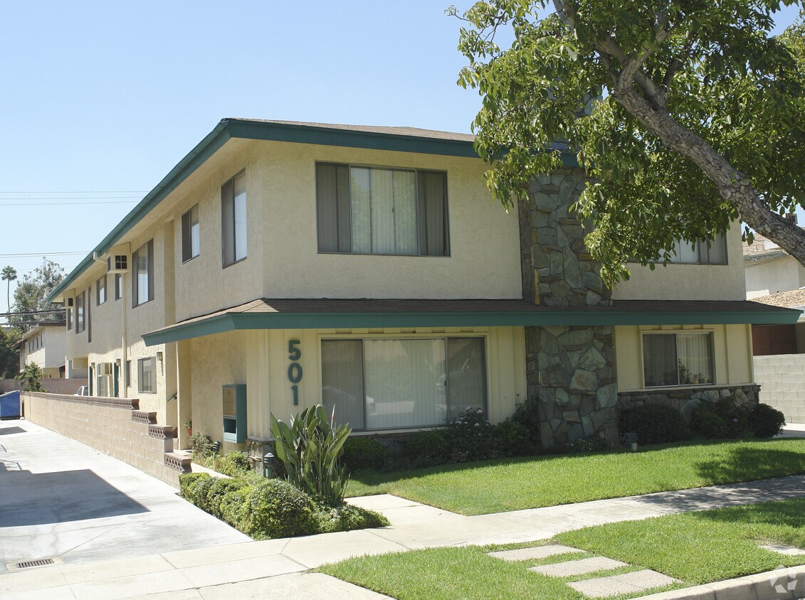 Building Photo - 501 N Stoneman Ave
