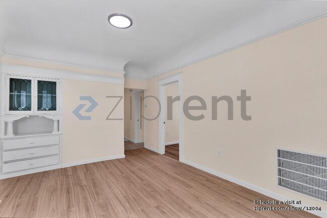 Foto del edificio - 3321 Adeline St