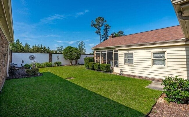 Foto del edificio - Furnished Rental