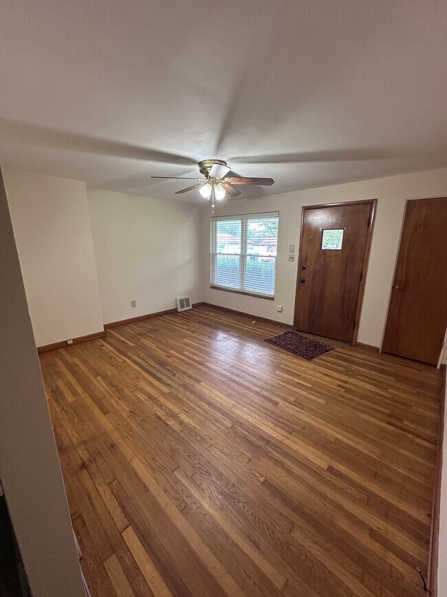 Foto del edificio - 116 Sunnyside Ln