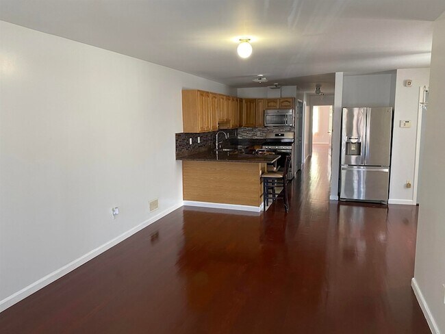 Foto del edificio - 183 Hutton St