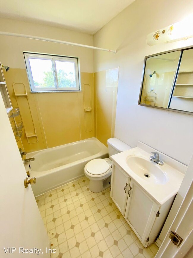 Foto del edificio - 4187-4189 Sullivant Ave