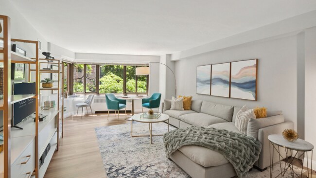 Foto del edificio - 1361 N Lake Shore Dr