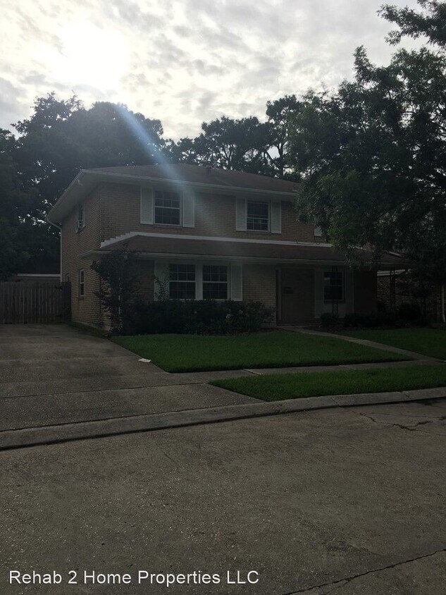 Foto principal - 5 br, 2.5 bath House - 2333 Beck St
