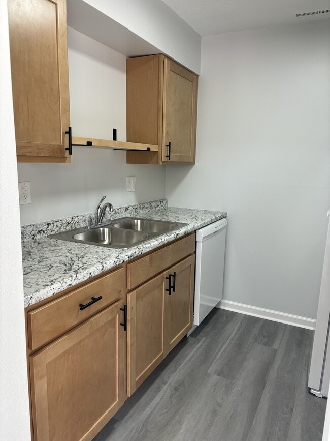 Foto del edificio - 1315 Oakland Rd NE