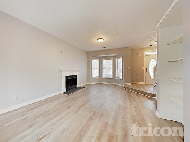 Foto del edificio - 5221 Oaktree Trail
