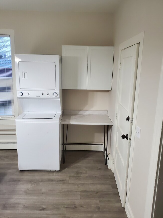1710 N Wells St, Fort Wayne, IN 46808 Townhome Rentals in Fort Wayne