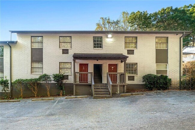 Foto del edificio - 156 Fairfield Pl NW