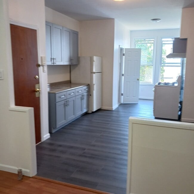 Foto del edificio - 456 Grandview Ave