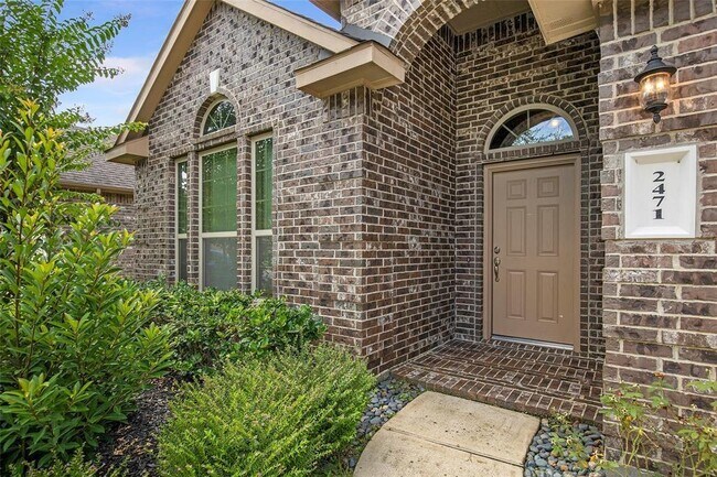 Building Photo - 2471 Garden Falls Dr