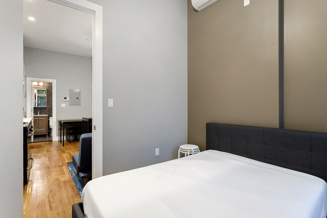 Building Photo - 139 Essex St