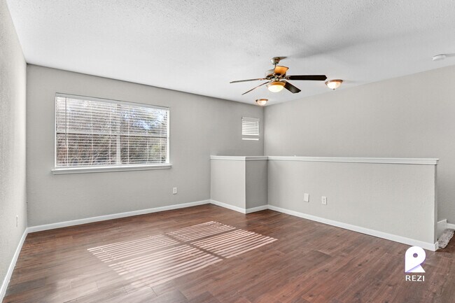 Building Photo - 13100 Stonefield Dr