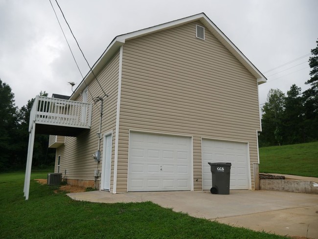 Building Photo - 161 Emerald Pointe Dr