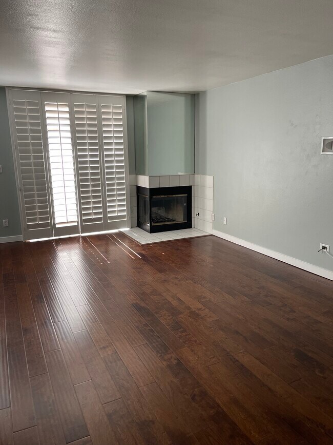 Foto del edificio - 28006 S Western Ave