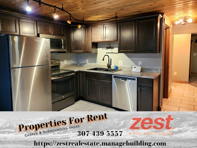 Building Photo - 1012 N Kimball St