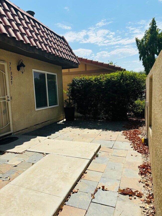 Building Photo - 75325 Pino Dr