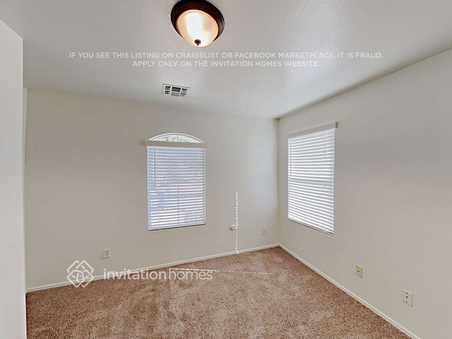 Building Photo - 3036 S 101st Dr