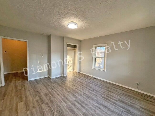 Foto del edificio - MOVE IN SPECIAL!  Cute 3 bedroom home close to Evangel University and Spfd/Green County Park Board