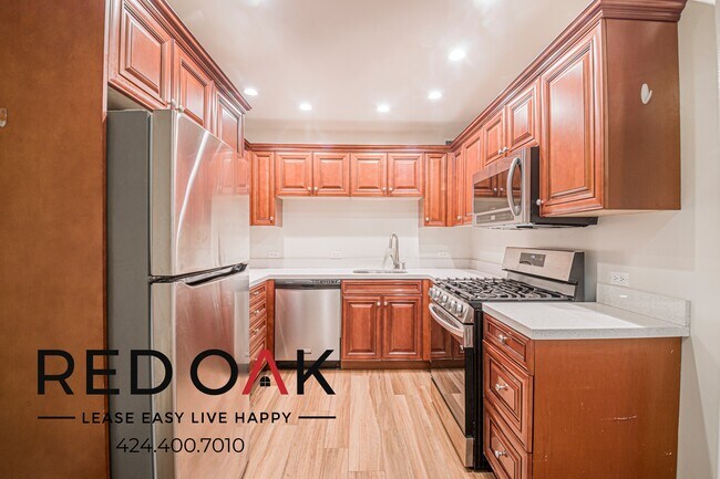 Foto del edificio - 4418 Ensign Ave