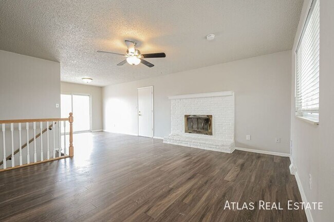 Foto del edificio - 10290 Benton St