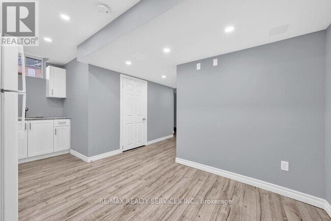Building Photo - 93 Bologna Rd