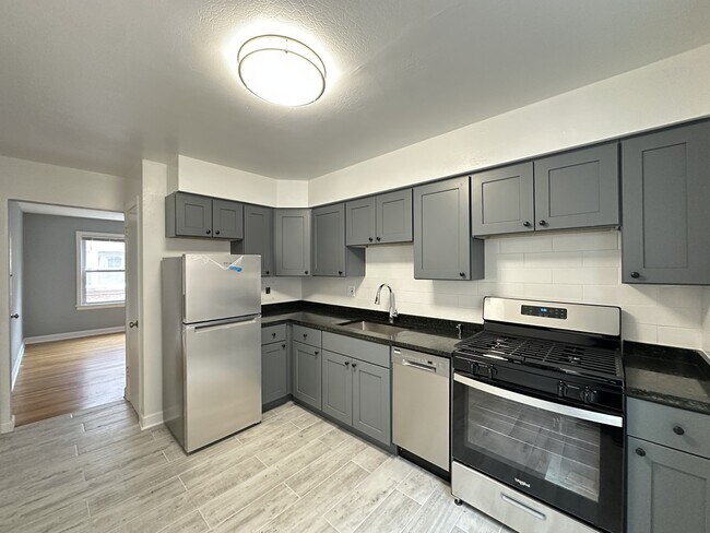 Foto del edificio - 6711 N California Ave