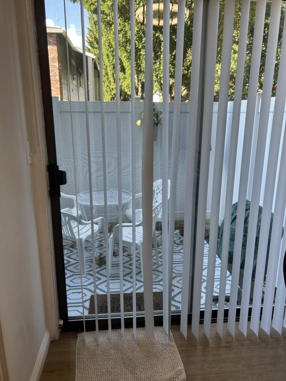 Foto del edificio - 2215 Poplar Dr