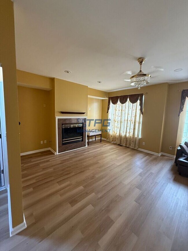 Foto del edificio - 9 Clearbrook Ln