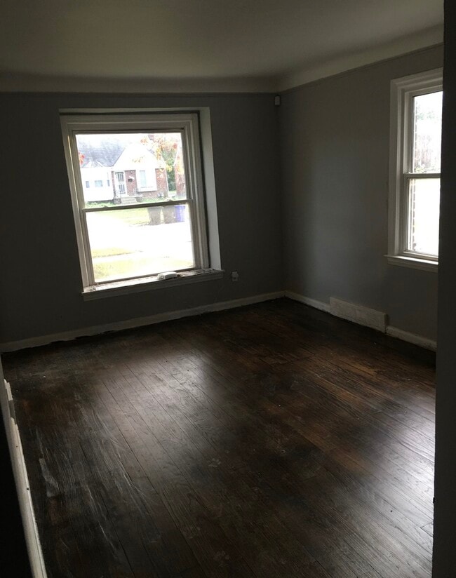 Building Photo - 15683 Manning St