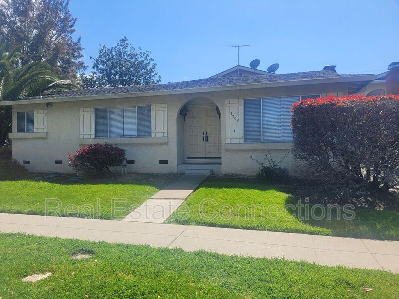 Primary Photo - 3204 Landess Ave