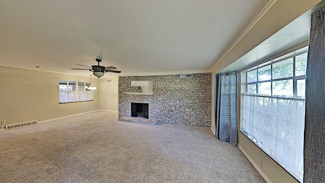 Foto del edificio - 2 Bedroom 2 Bathroom Home In Nichols Hills