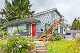 Building Photo - 3605 SW Troy St