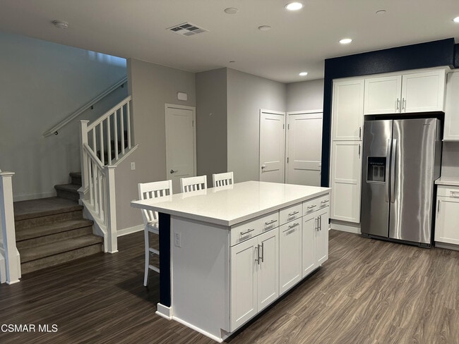 Building Photo - 139 Farmhouse Dr