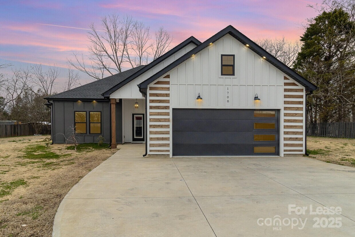 Foto principal - 1708 Old Georgia Hwy