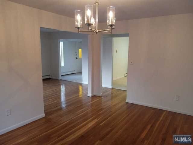 Building Photo - 262 8th St