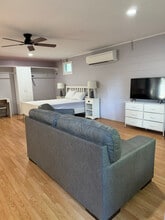 Building Photo - 1305 Green Cove Rd