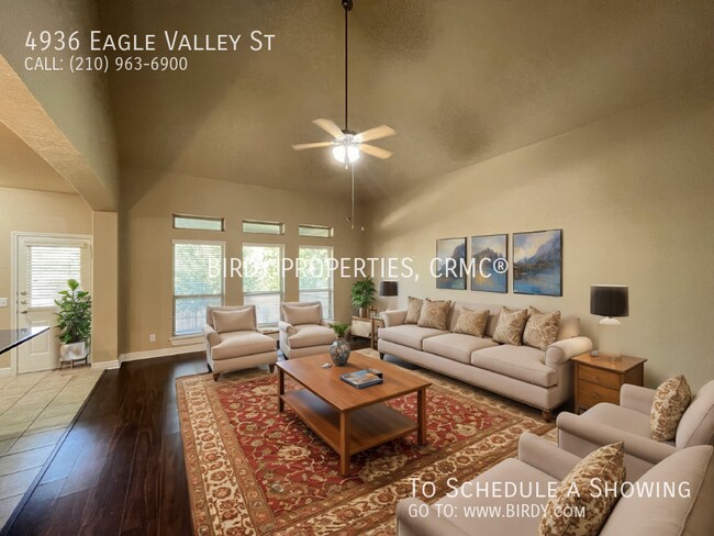 Foto del edificio - "Spacious 4-Bedroom Oasis in Schertz with ...