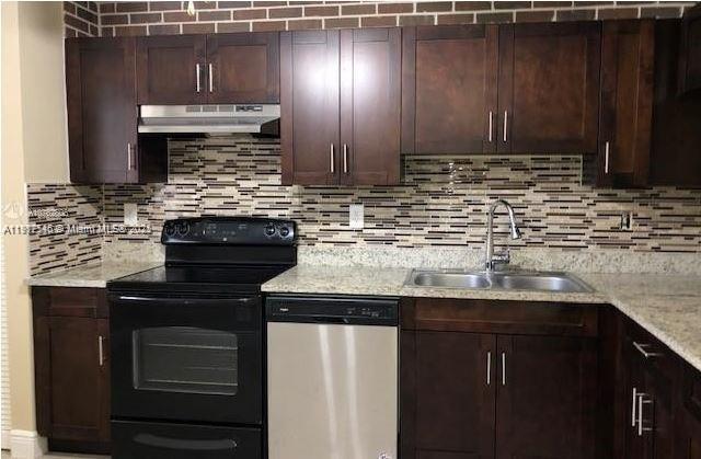 Building Photo - 4943 NW 82nd Ave