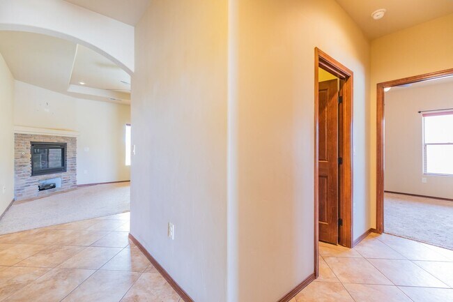 Foto del edificio - Great 3 Bedroom/2 Bath Home!