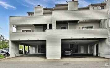 Building Photo - 833 Topsail Ln