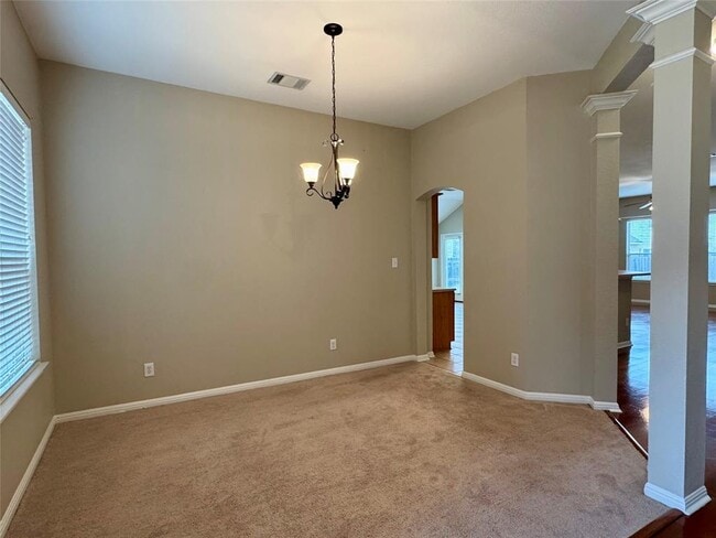 Building Photo - 13509 Shawna Dnay Dr