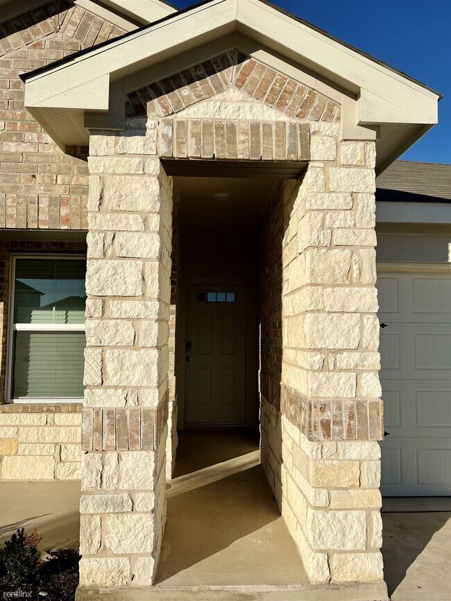 Foto del edificio - 4 br, 2 bath House - 1002 Guadalupe Bass Road