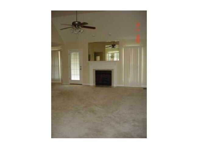 Foto del edificio - 3 Bedroom Pet Friendly Home For Rent Near the Marina!