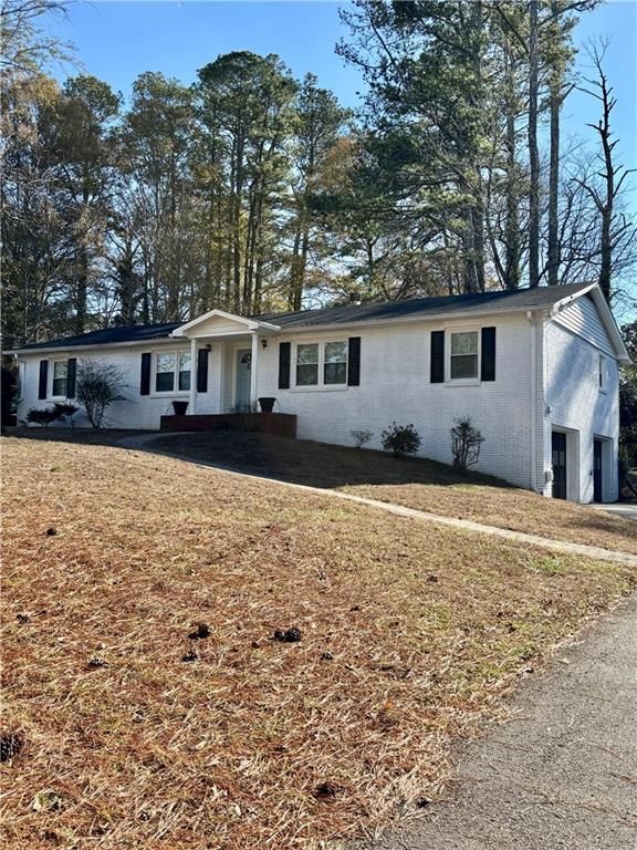 Building Photo - 150 Thompson Pl