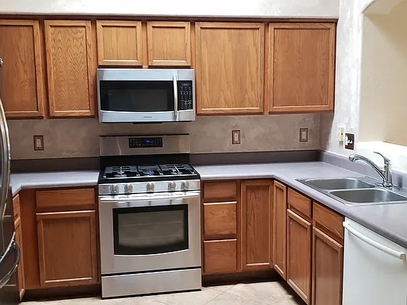 Foto del edificio - 1853 W Waterleaf Dr