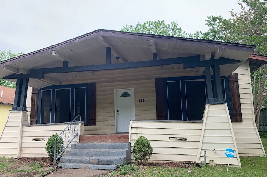 Foto principal - 815 S Willow St